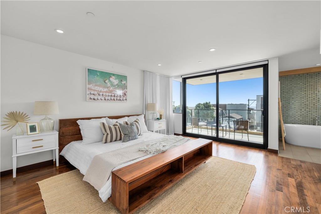 1308 Manhattan Avenue