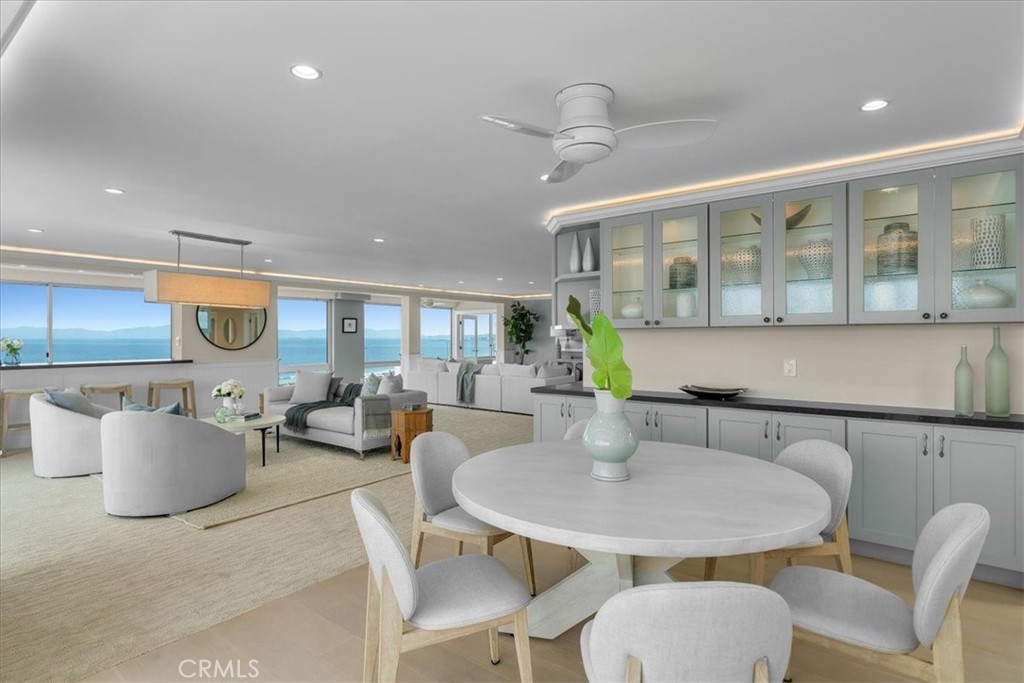 201 Calle Miramar 35