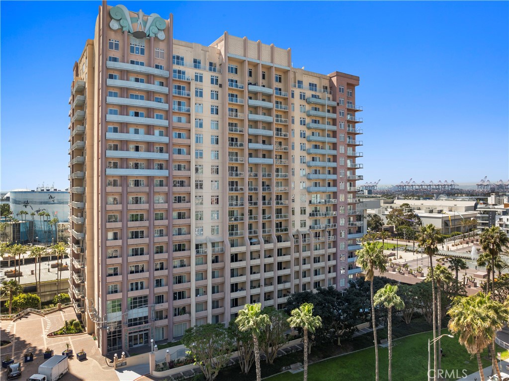 388 E Ocean Boulevard 903