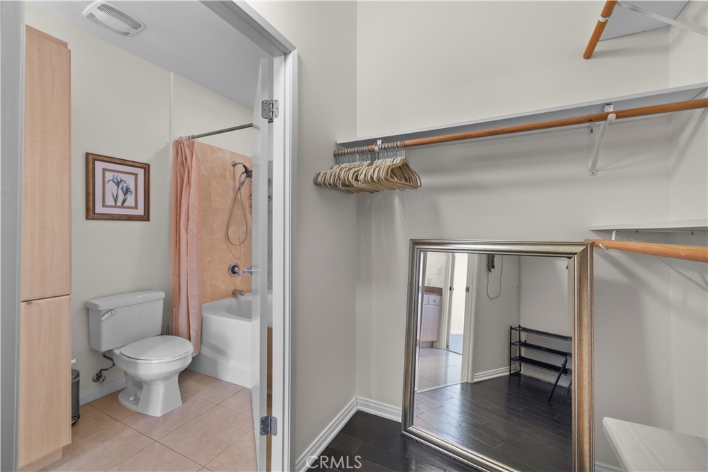 388 E Ocean Boulevard 903