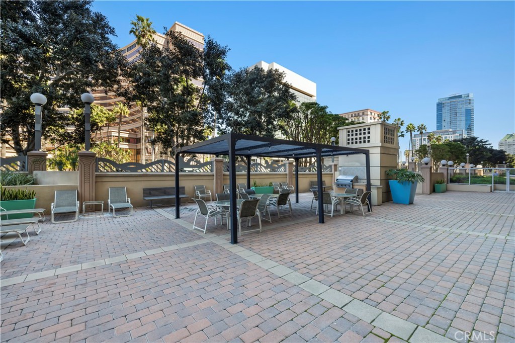 388 E Ocean Boulevard 903