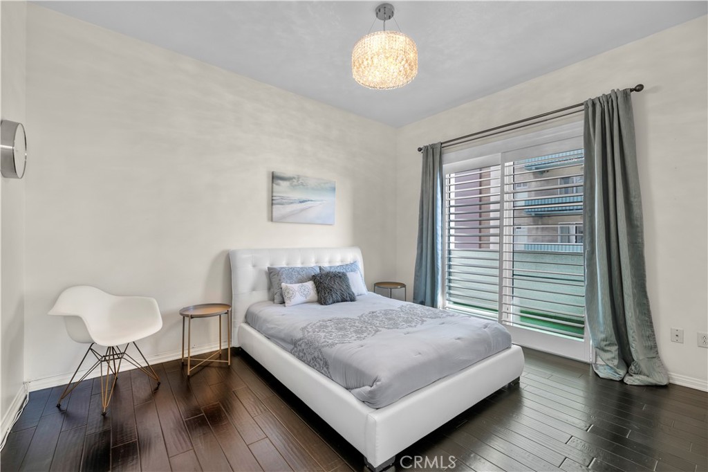 388 E Ocean Boulevard 903