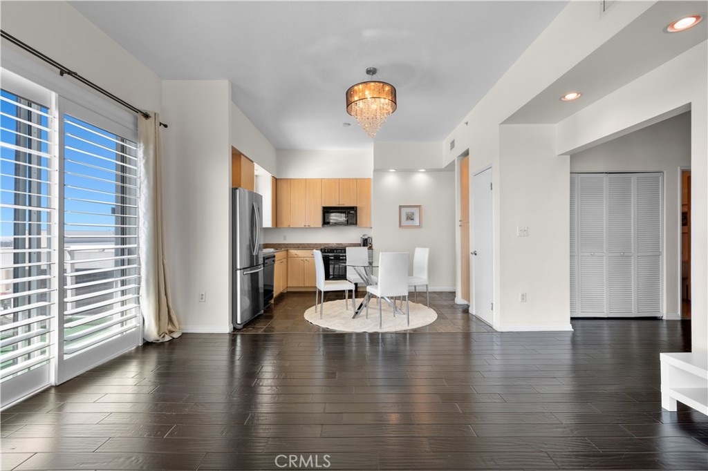 388 E Ocean Boulevard 903