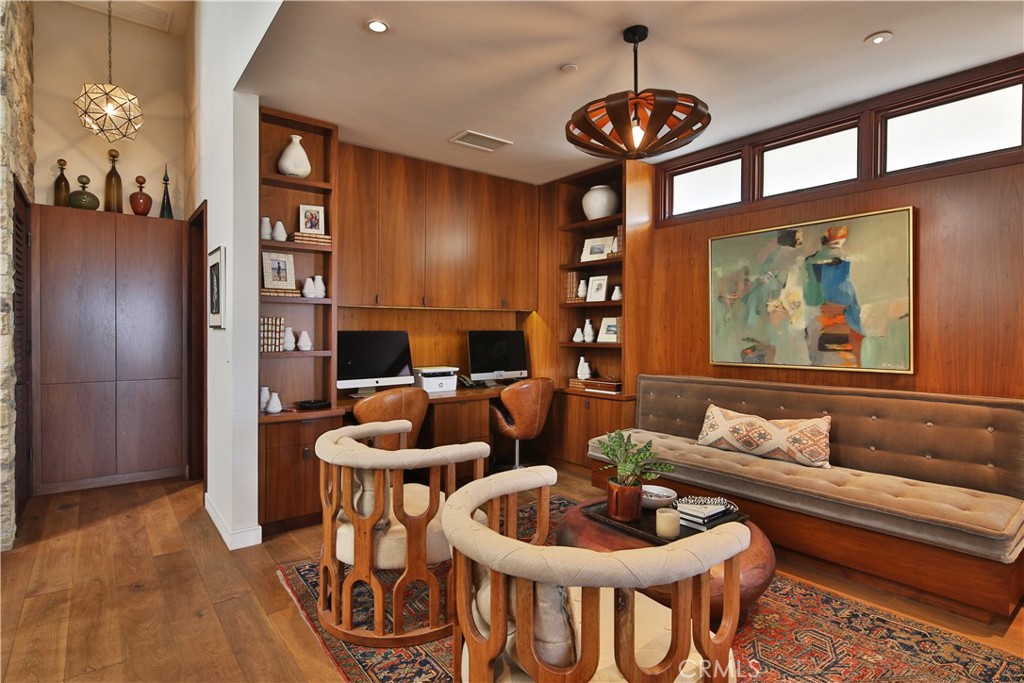3124 The Strand