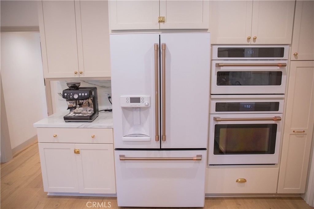 3361 Patricia Avenue