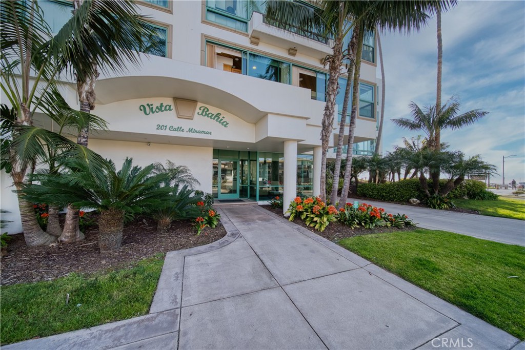 201 Calle Miramar 16