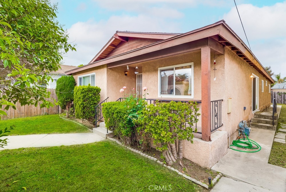 15325 Grevillea Avenue