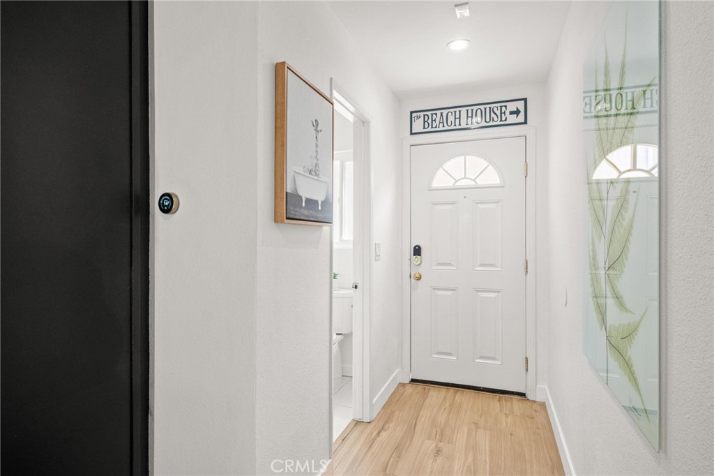 2310 Vanderbilt Lane 4