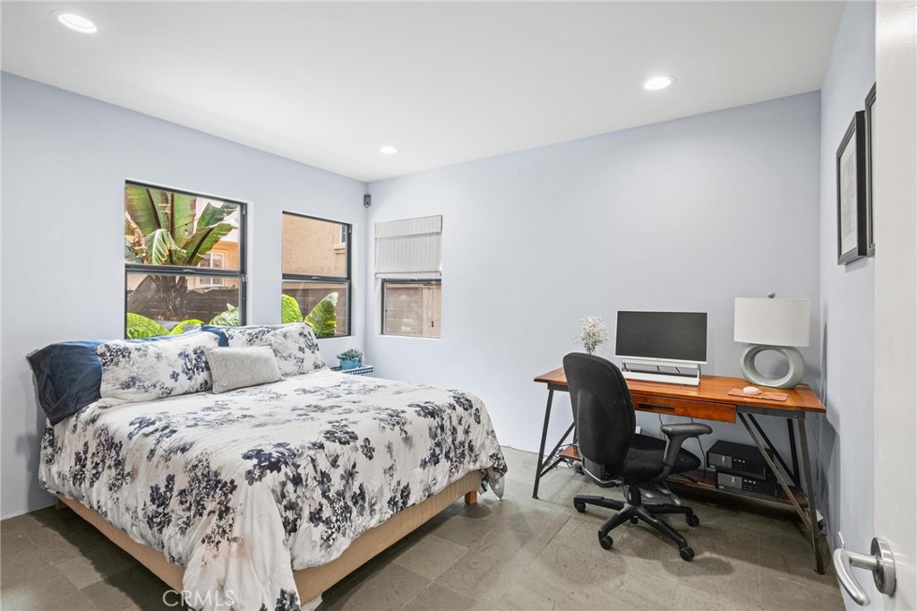 646 6th Street