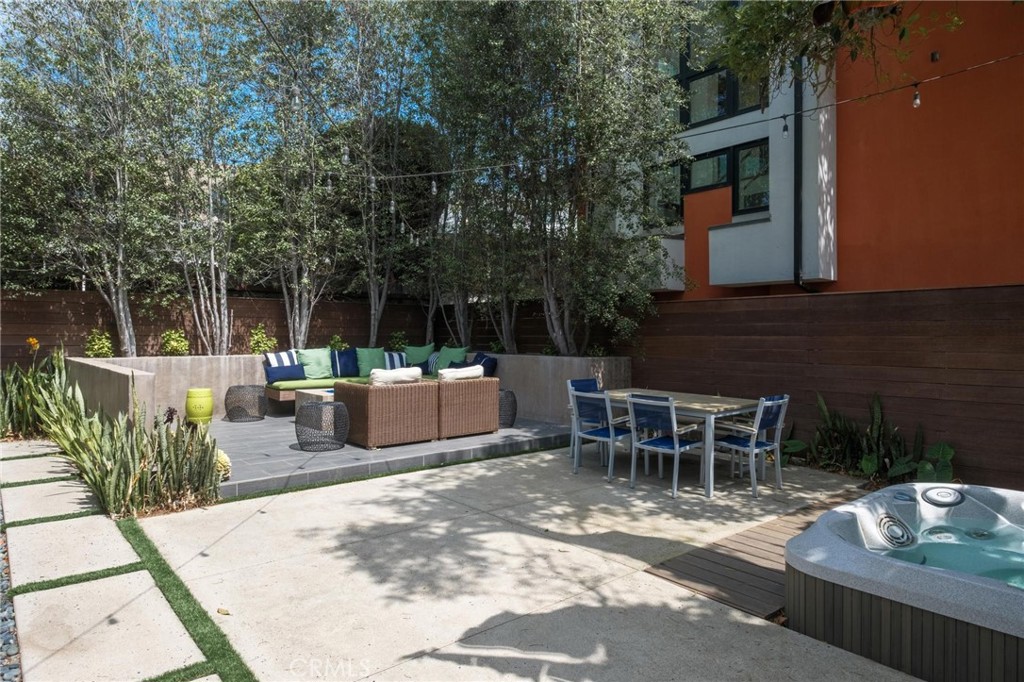 646 6th Street