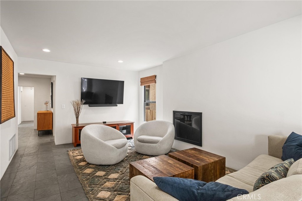646 6th Street