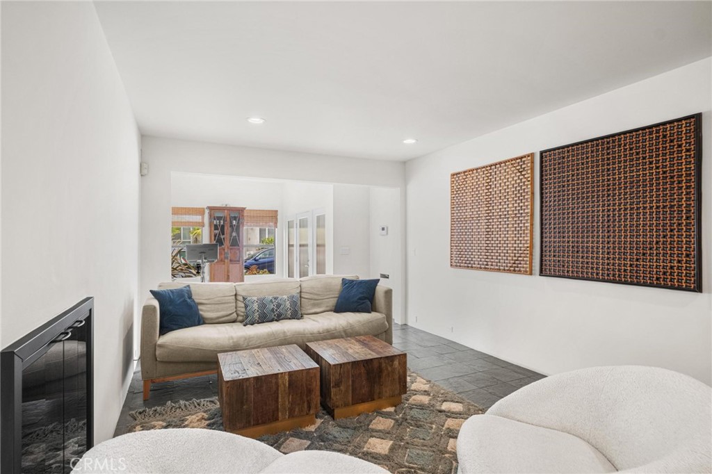 646 6th Street