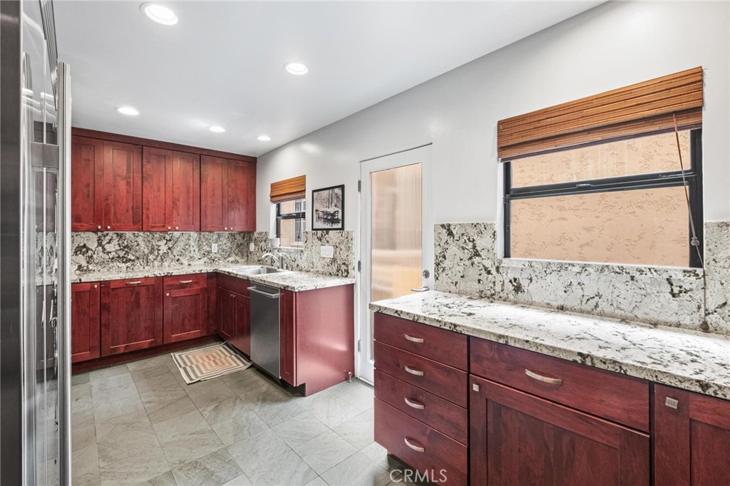 646 6th Street