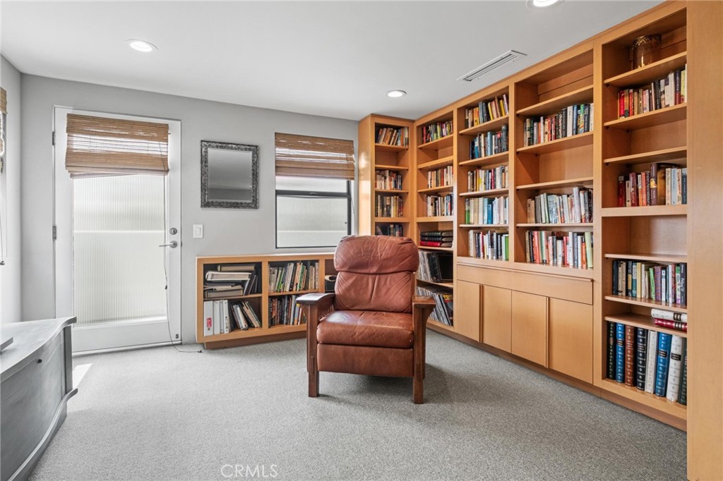 646 6th Street