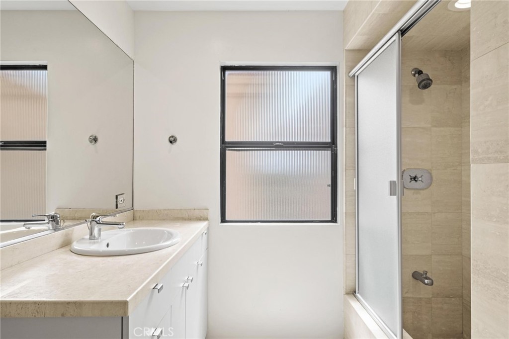 646 6th Street