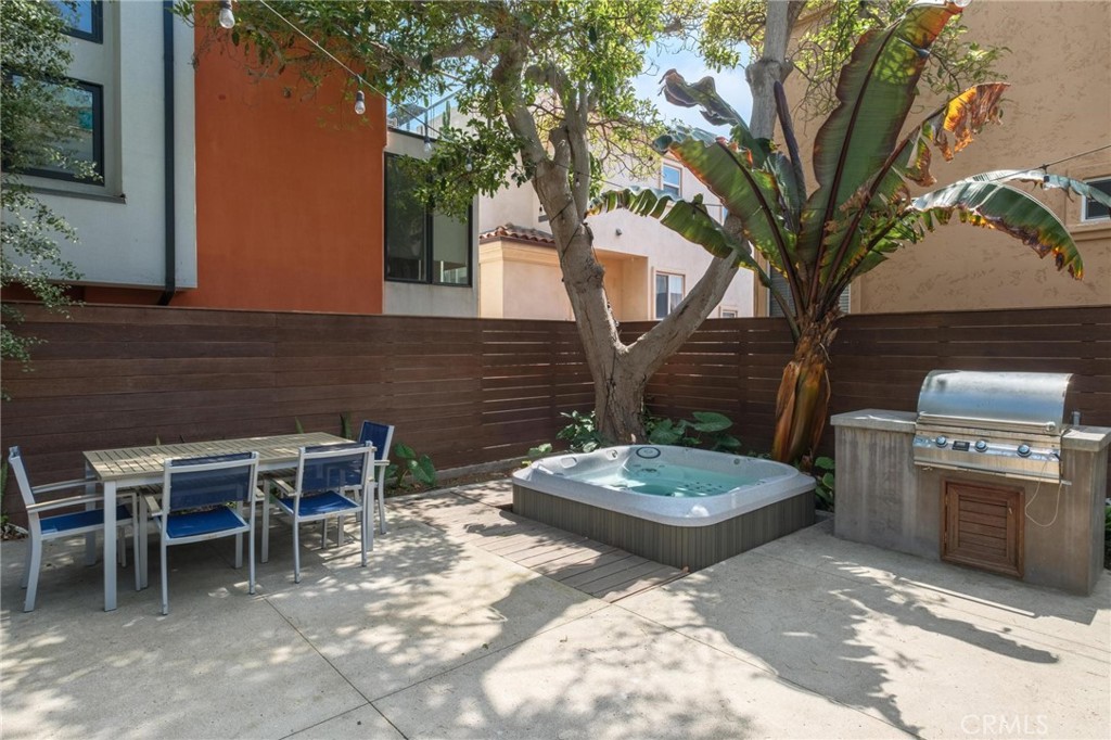 646 6th Street
