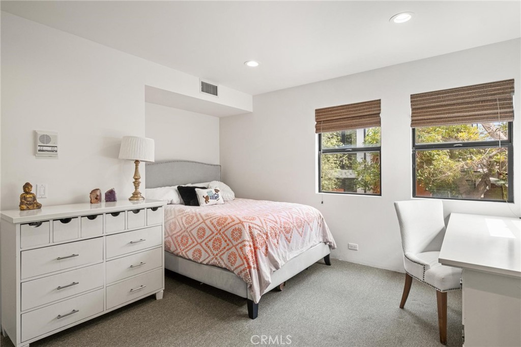 646 6th Street