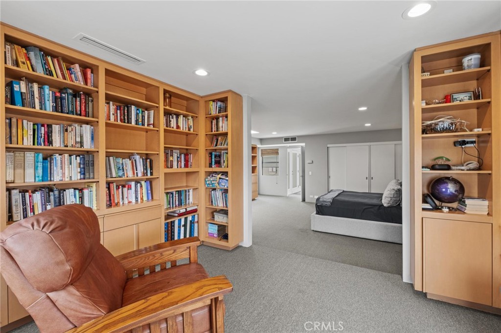 646 6th Street