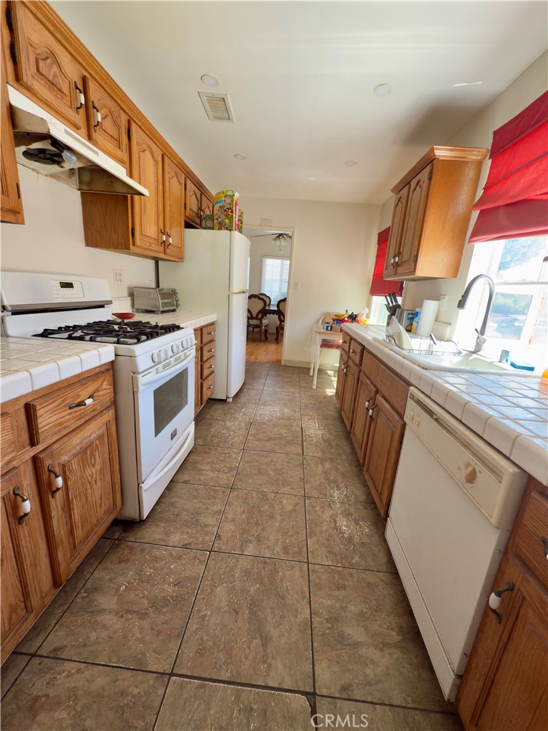 8050 Calendula Drive