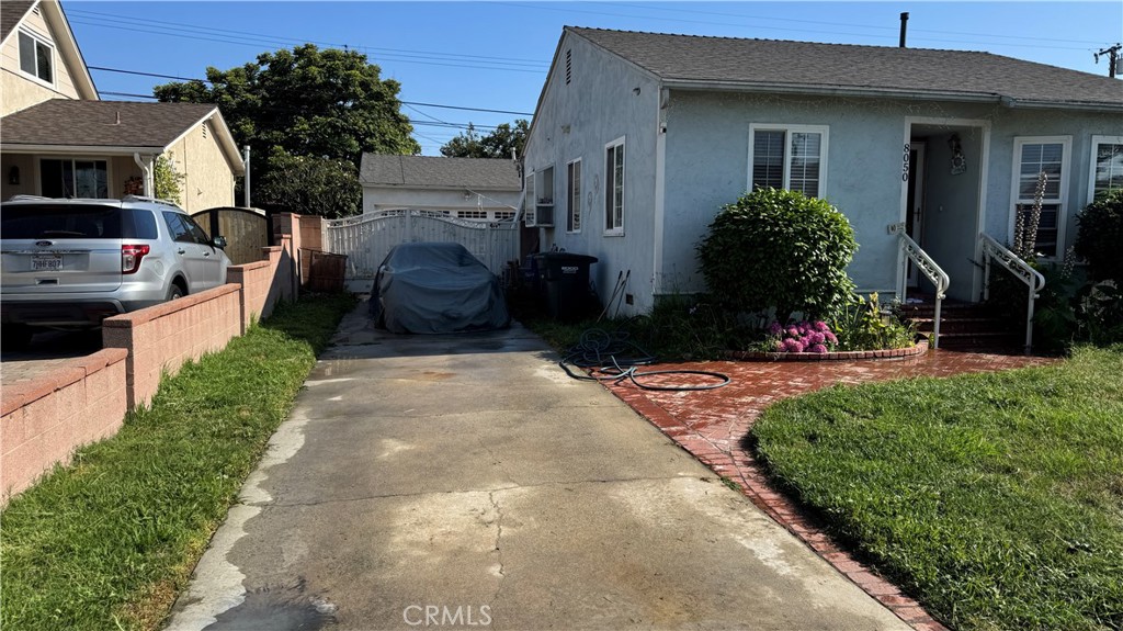8050 Calendula Drive
