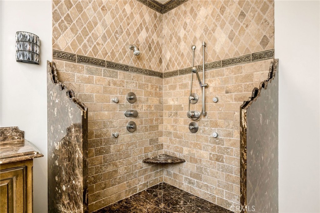 215 S Poinsettia Avenue