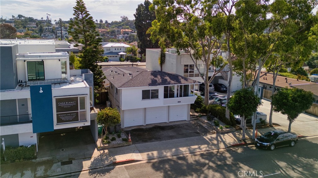 926 Manhattan Beach Blvd A
