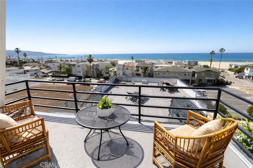 2124 Hermosa Avenue 6