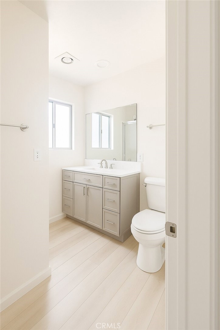 2124 Hermosa Avenue 6