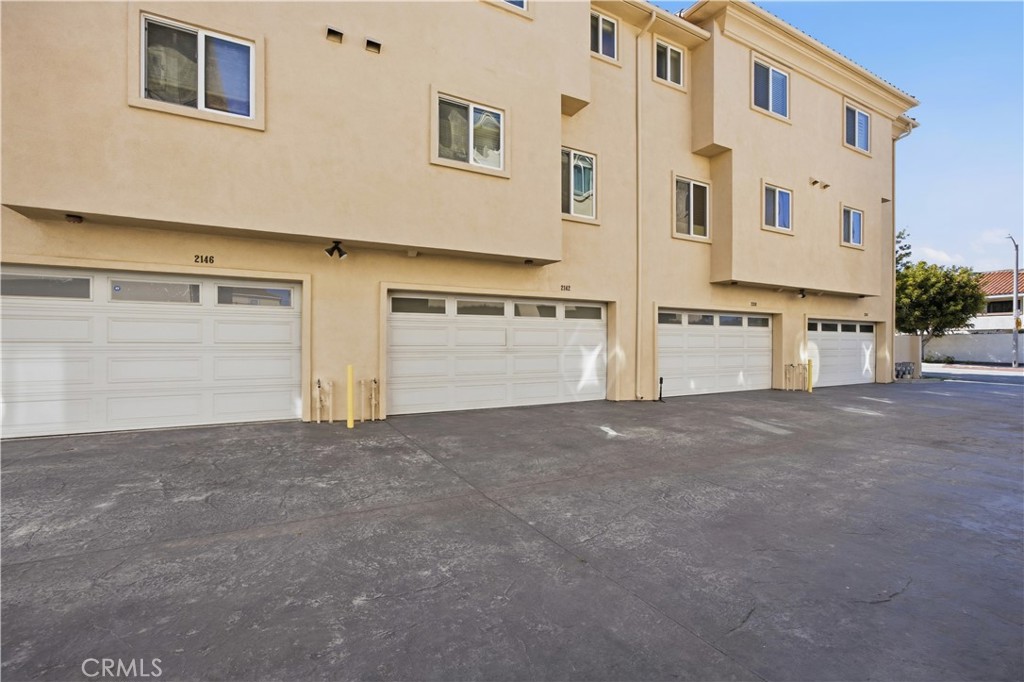 2142 Washington