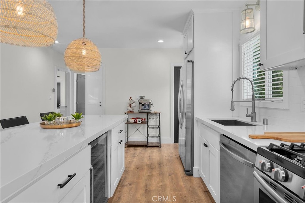1430 Bonnie Brae