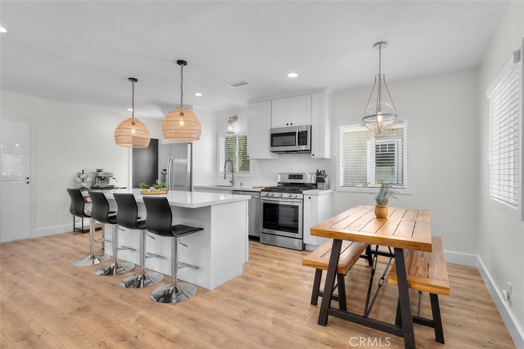 1430 Bonnie Brae
