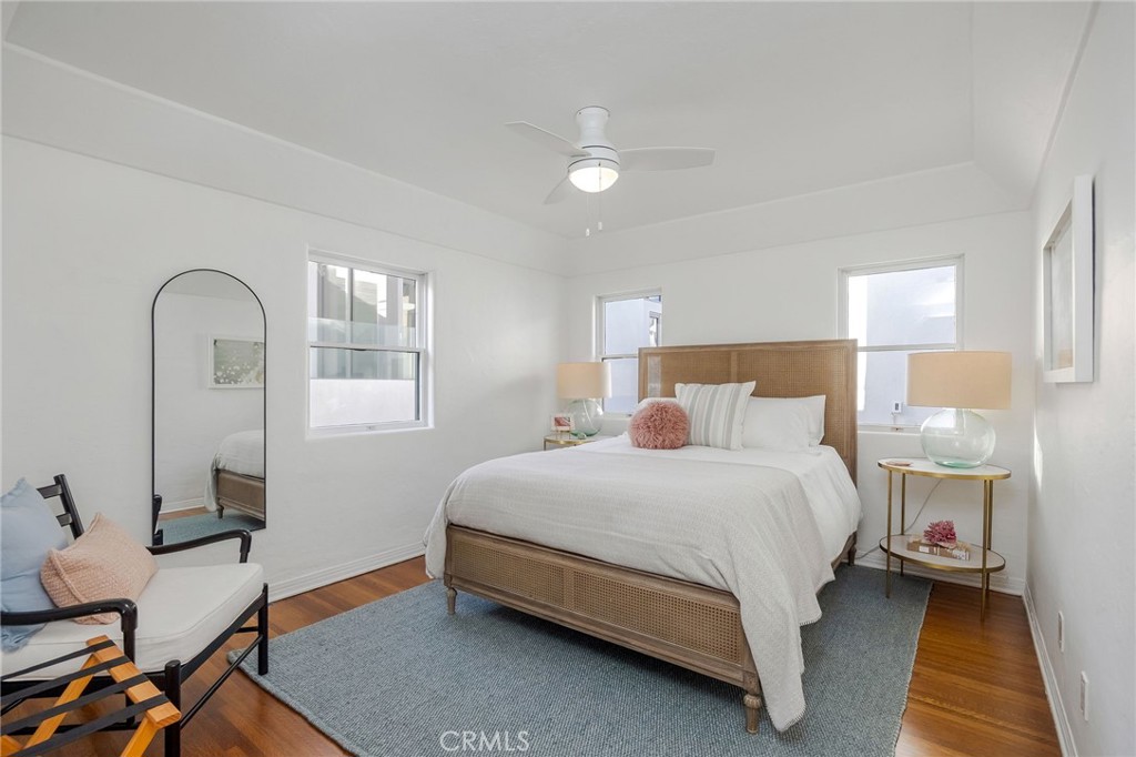 2654 The Strand