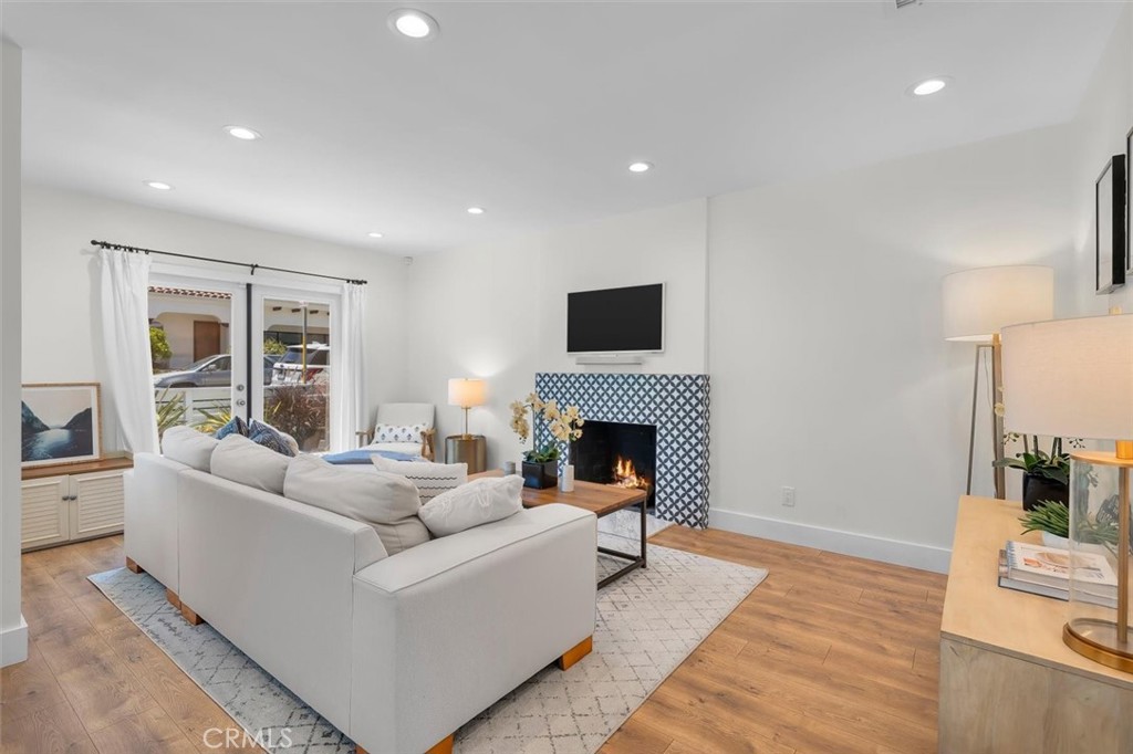 1430 Bonnie Brae