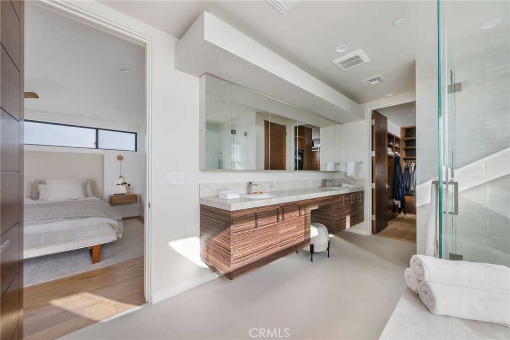 232 6th Street