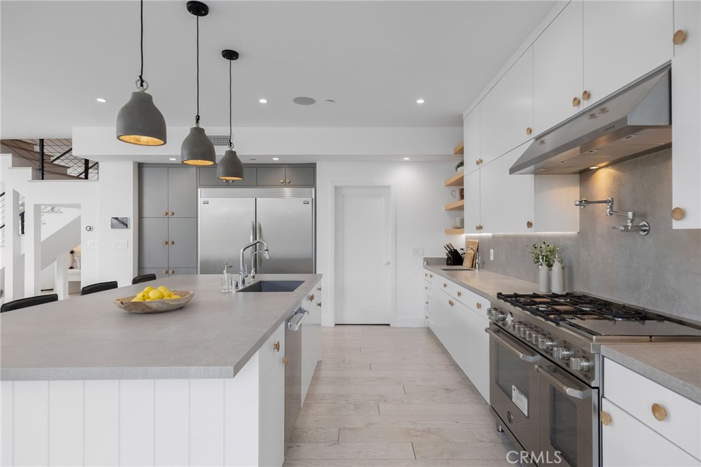 7400 W 80th Street