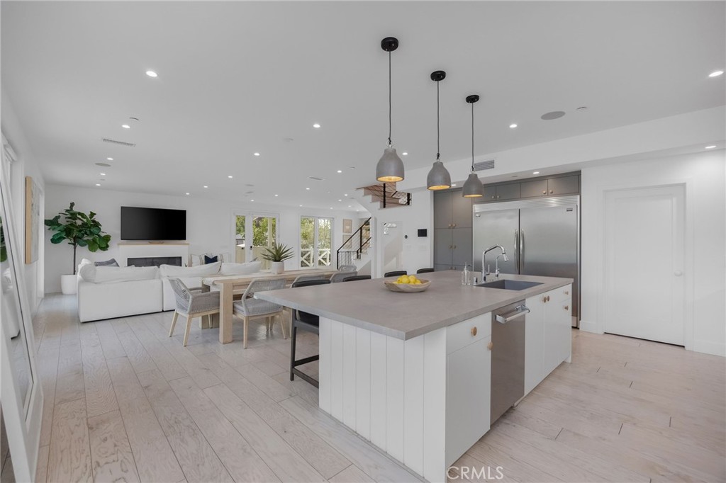 7400 W 80th Street