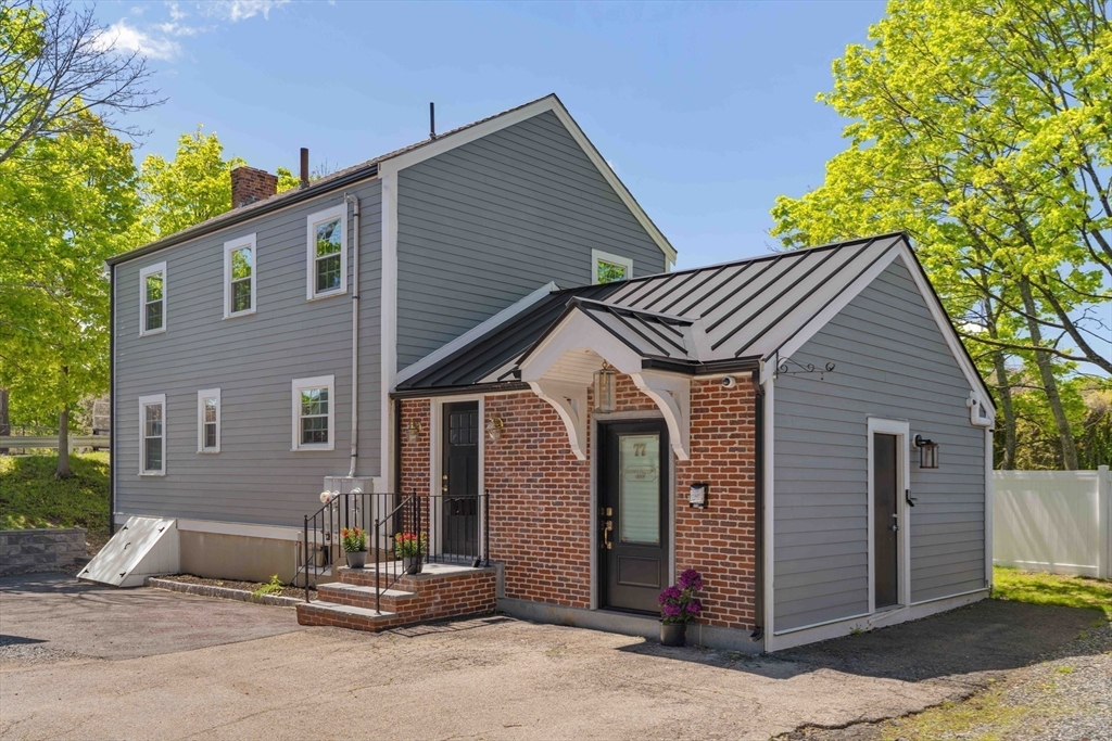 77 Willard Street