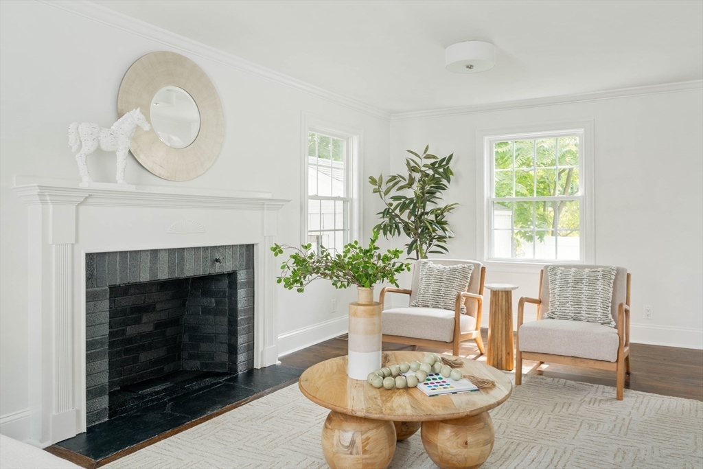 77 Willard Street