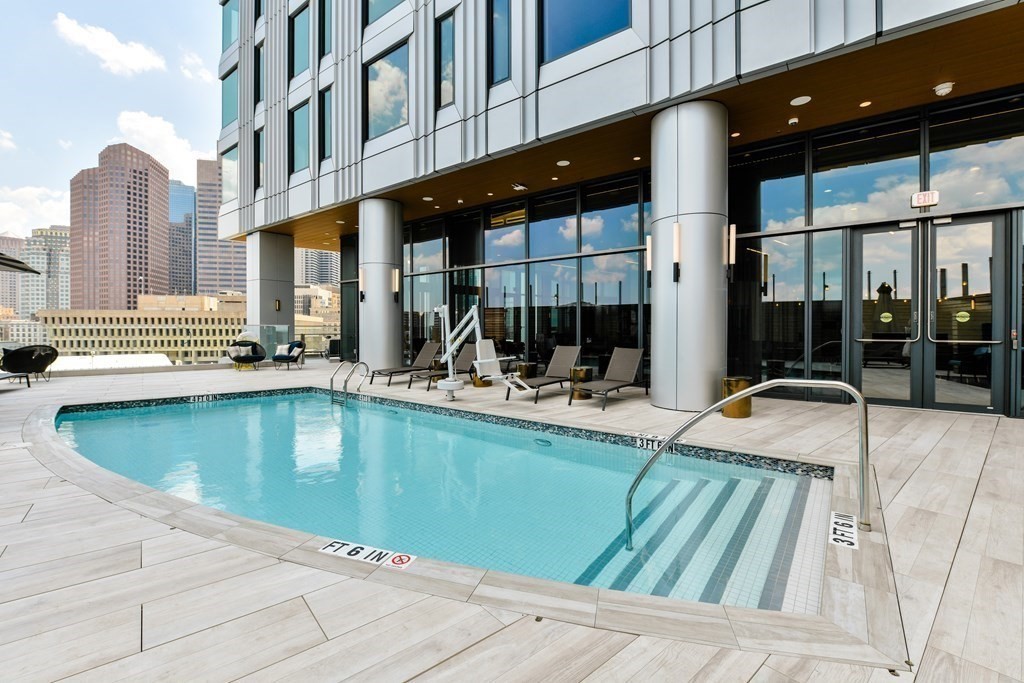 110 Sudbury Street # 3704