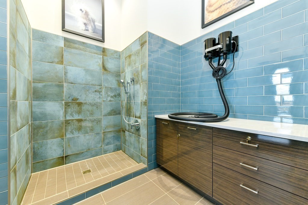 110 Sudbury Street # 3704