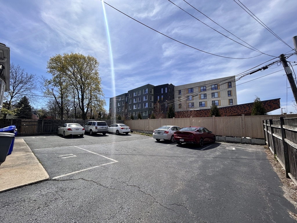 92 Wallingford Rd # B