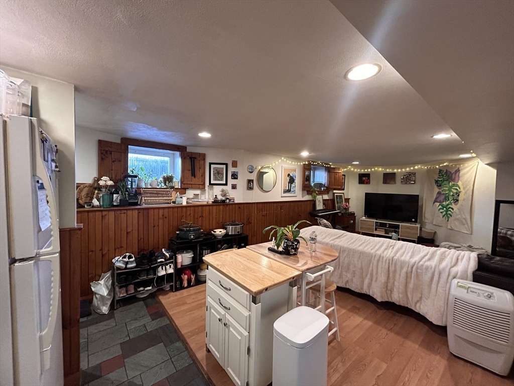 92 Wallingford Rd # B