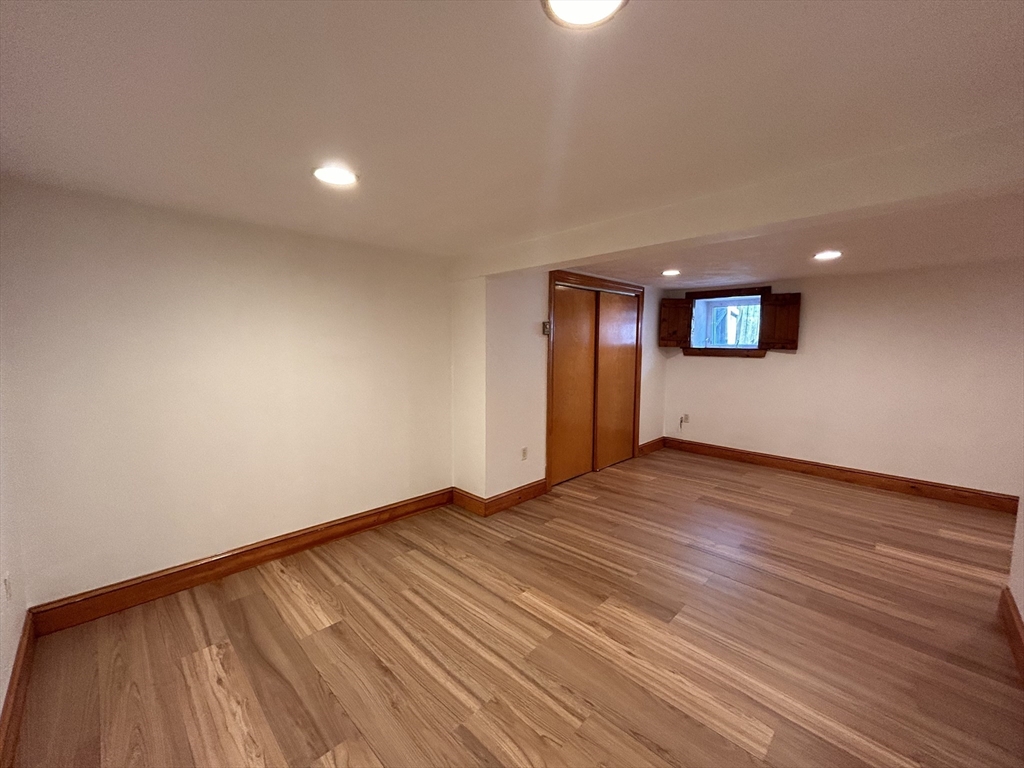 92 Wallingford Rd # B