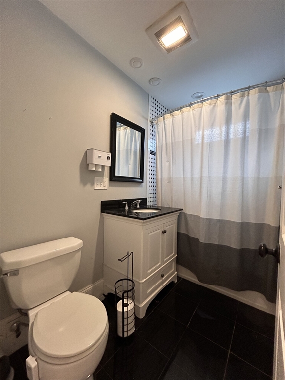 113 Highland Ave Unit: -
