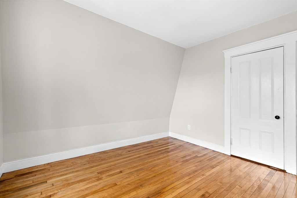 65 Durnell Ave