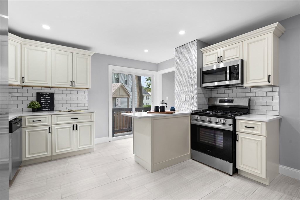 65 Durnell Ave