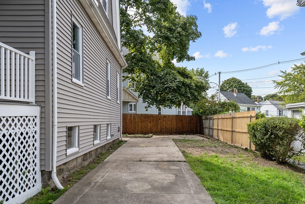 65 Durnell Ave