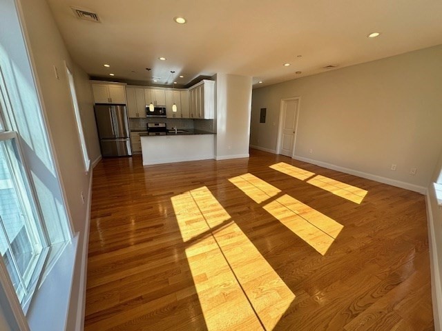 15 Dana Ave # 6