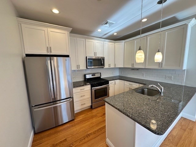 15 Dana Ave # 6