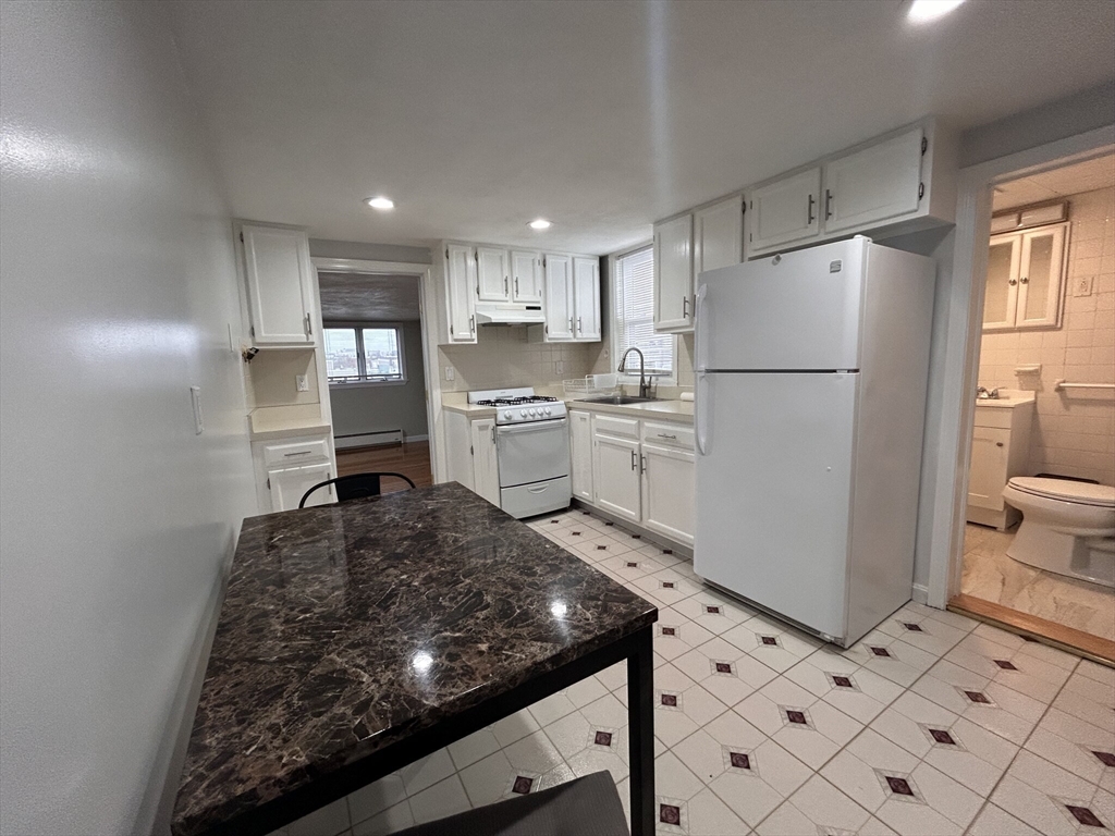 6 Jefferson St # 4